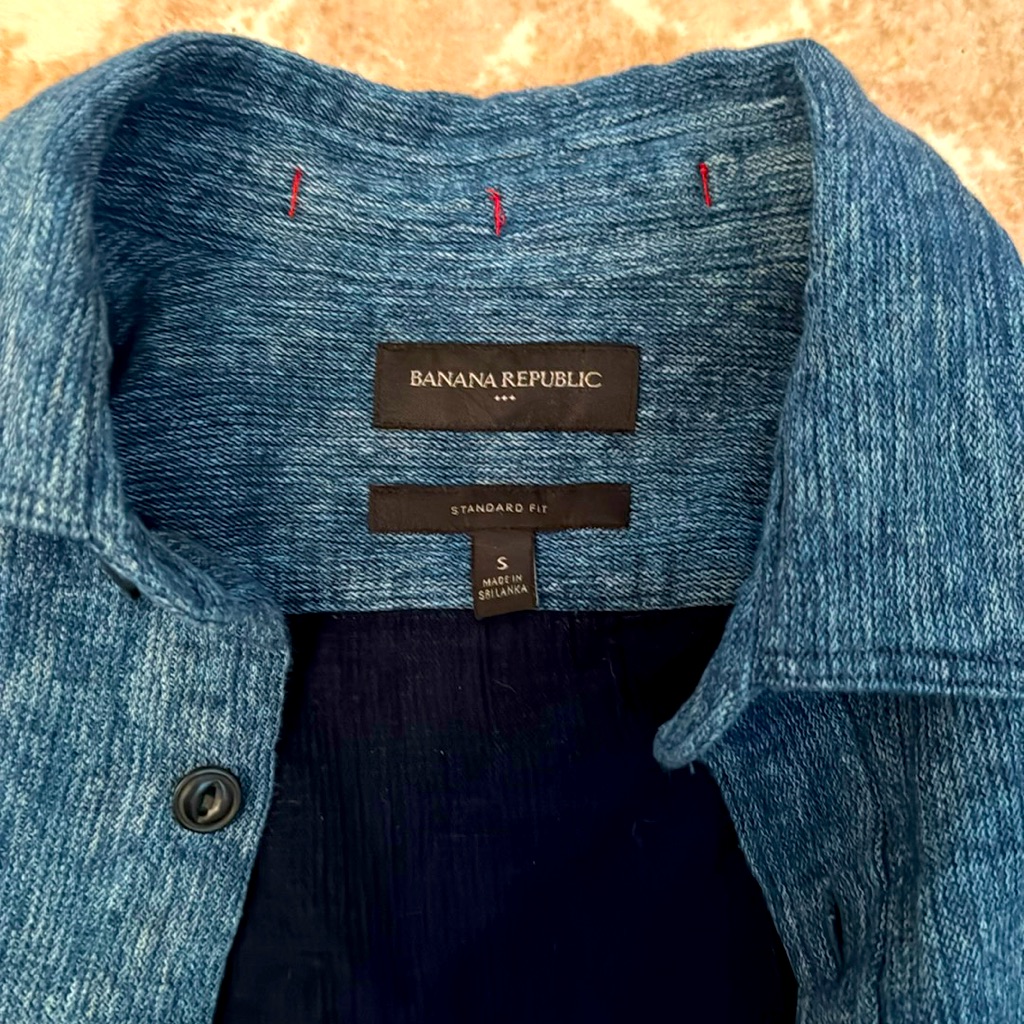 New Banana Republic Men’s Long Sleeve Button Up, 100% Cotton Blue